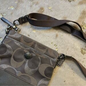 Coach Signature Stripe Swingpack Crossbody Shoulder Handbag Purse